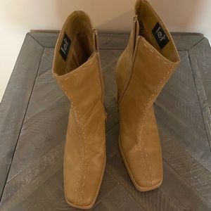 lei Stitched Boots Size 7.5